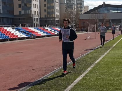 Сдача нормативов учащимися. Бег.